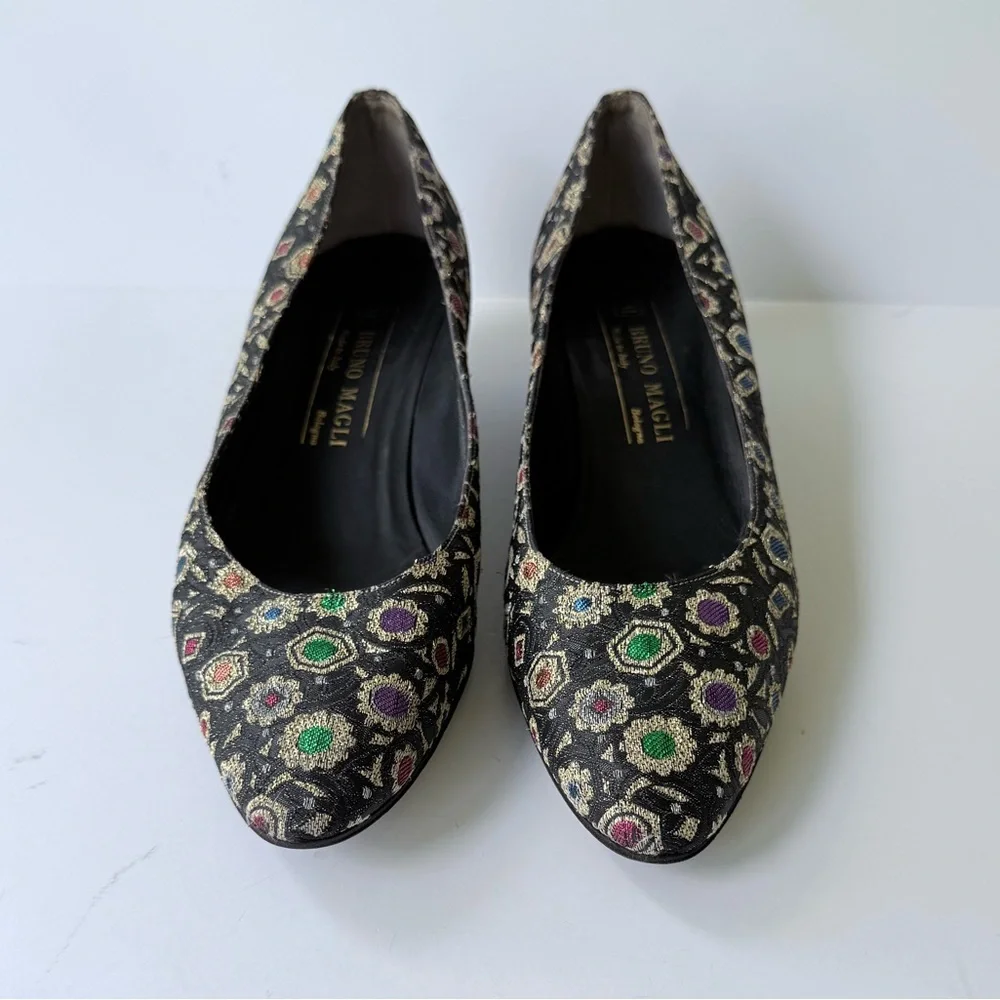 Vintage Bruno Magli Jacquard Brocade Multicolor Metallic Low Heel Wedge 37.5 7.5